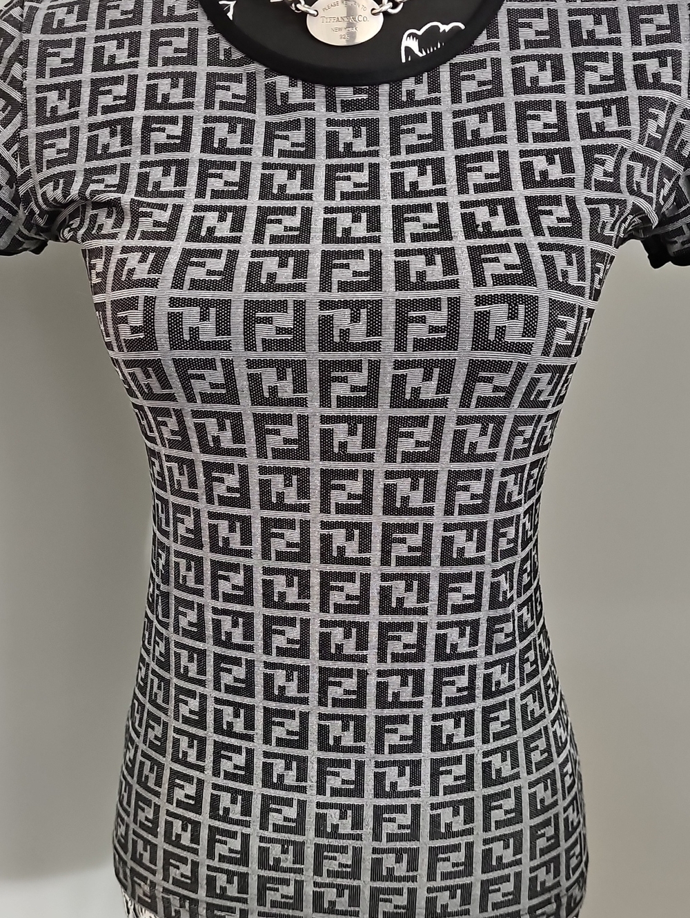 Fendi Black and Gray Graphic Fitted Short Sleeve Top - Picture 2 of 9